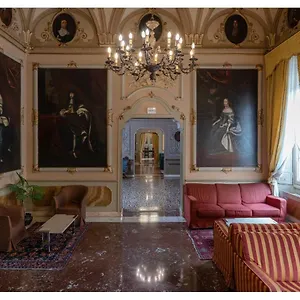 Phi Canalgrande Szálloda Modena